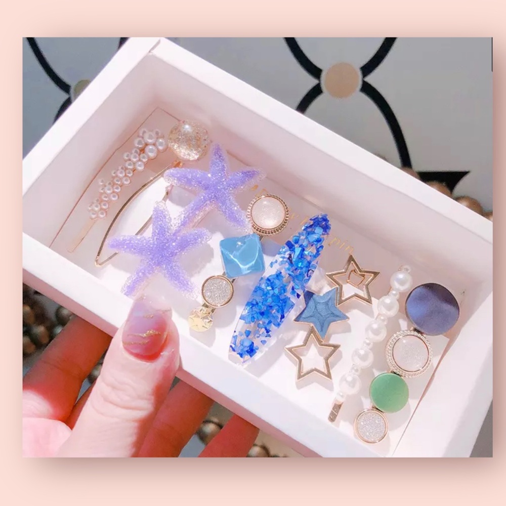 Hair Accessories Pin Set , 8 pins Brand new